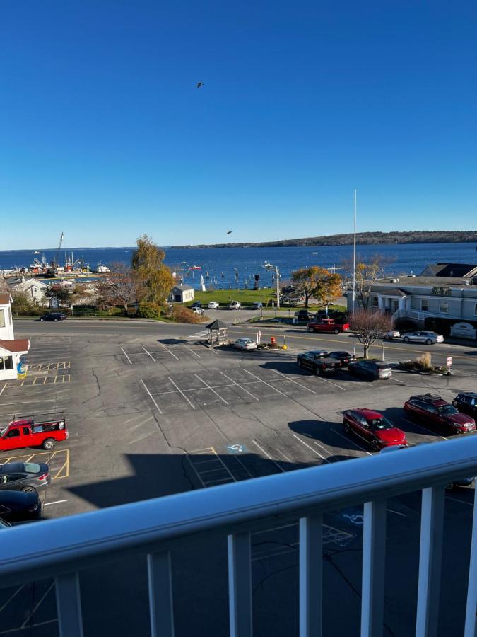 Aparthotel Trade Winds On The Bay à Rockland Extérieur photo